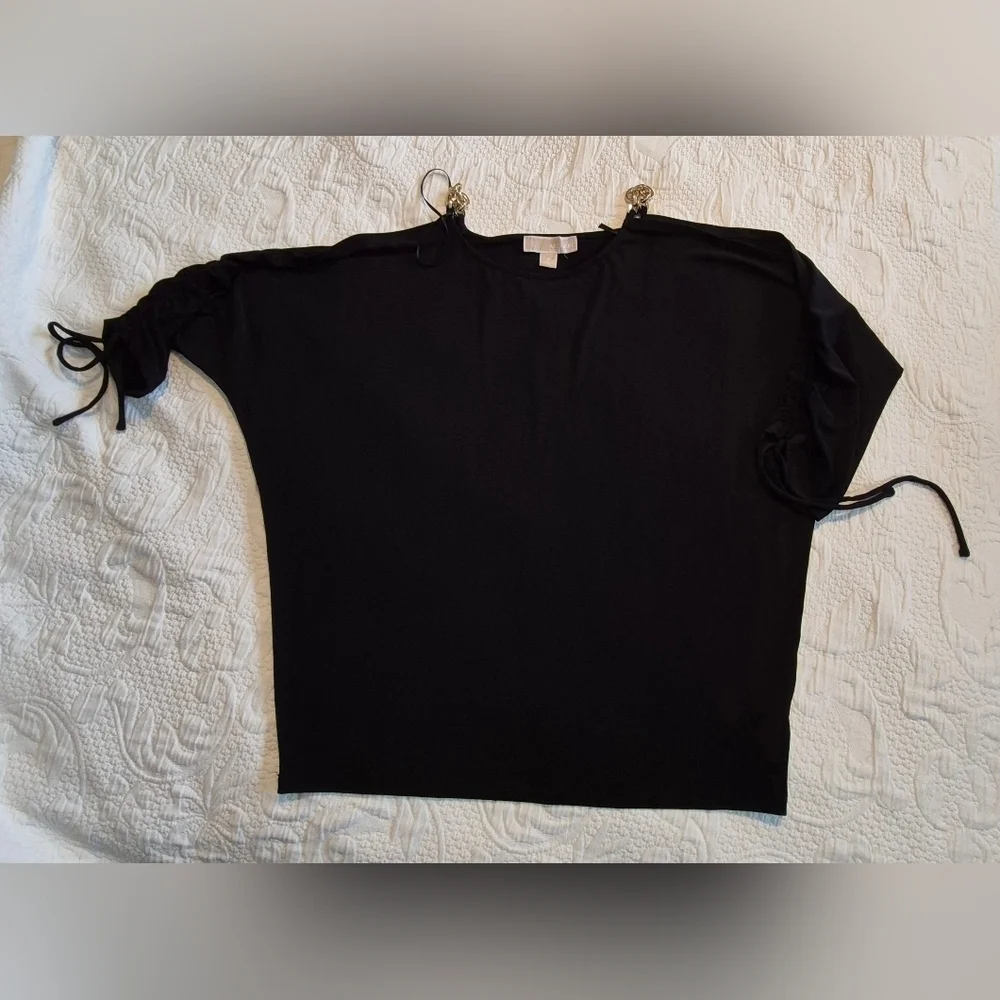 Michael Michael Kors black Small cold shoulder ruched sleeve liquid knit shirt - Picture 1 of 9